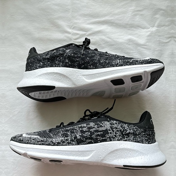 Shoes - Picture 3 of 5